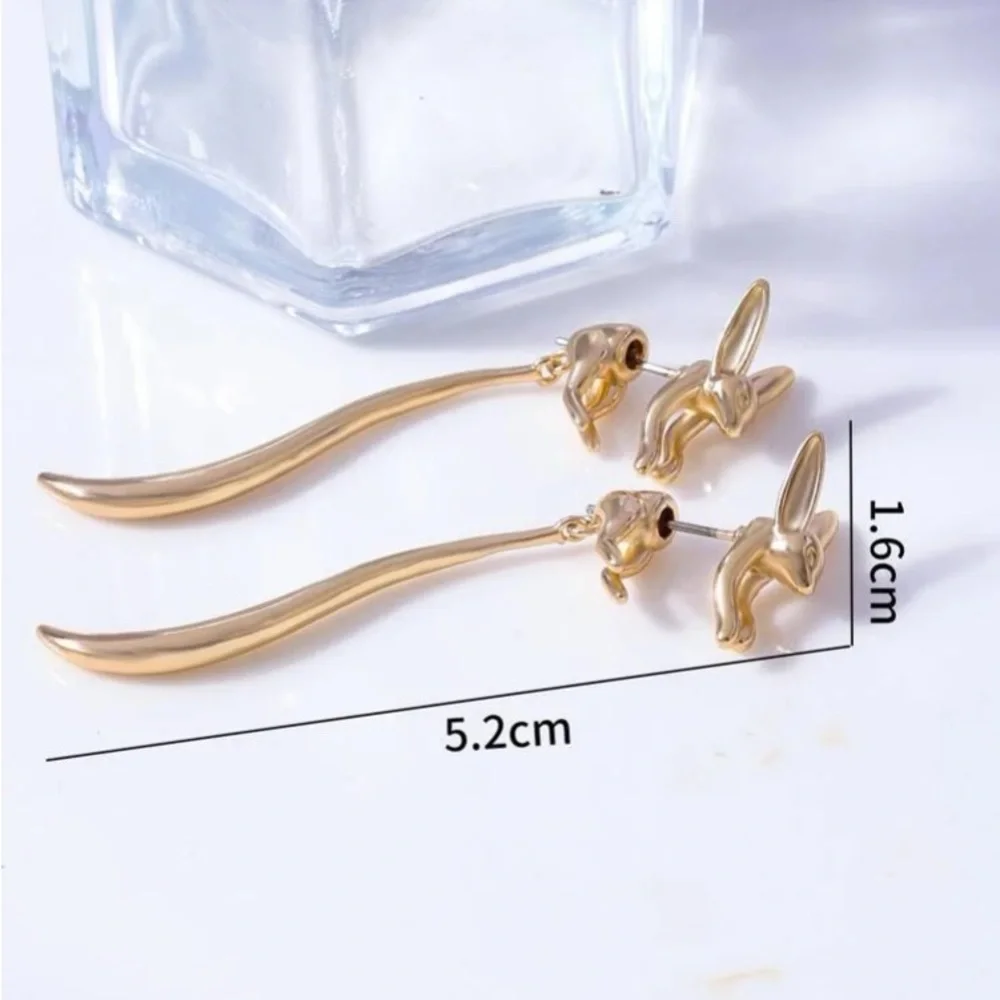 Foxy 🦊 Fun & Unique Gold Ear Jacket Earrings - Picture 4 of 9